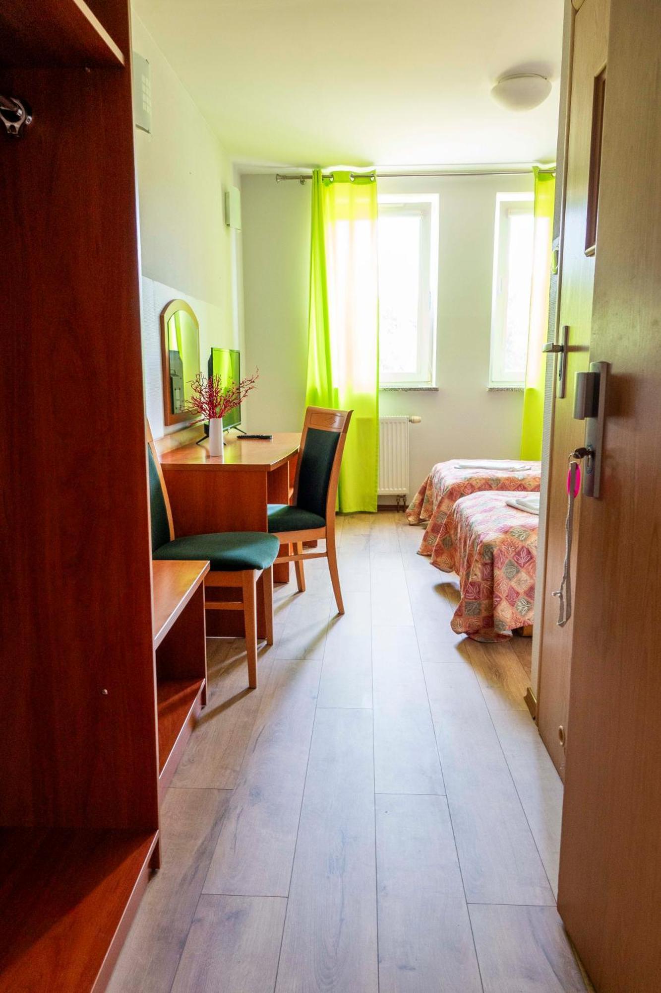 Sami Swoi Kluki 1A Hotel Buitenkant foto